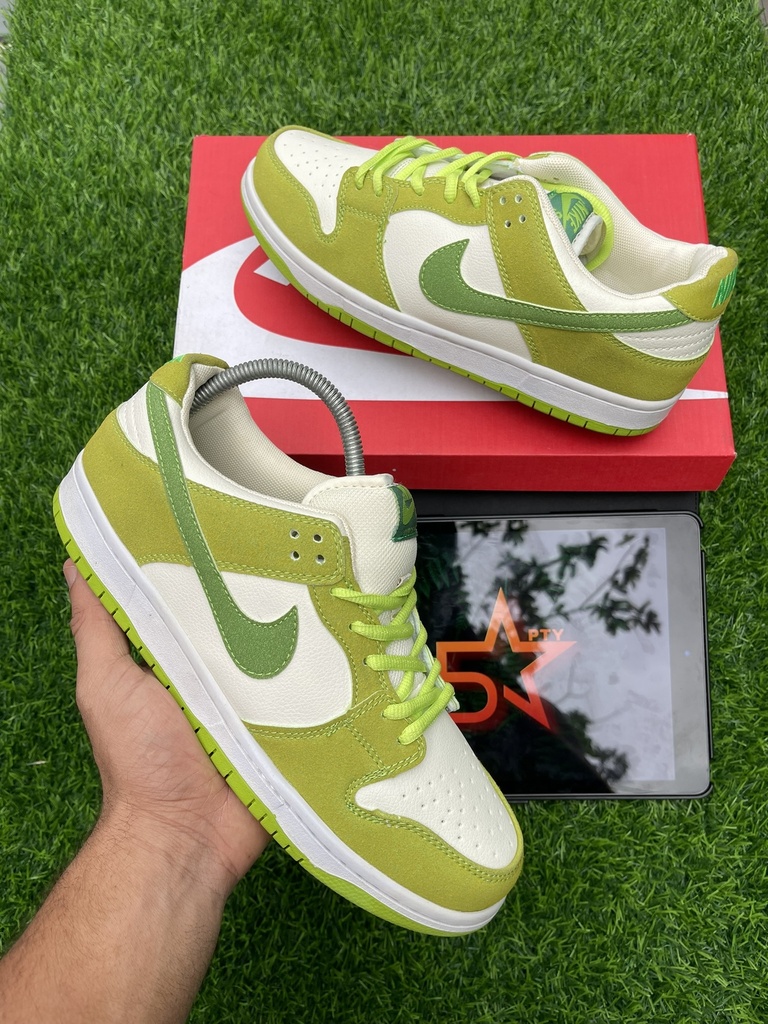 Dunk Olive