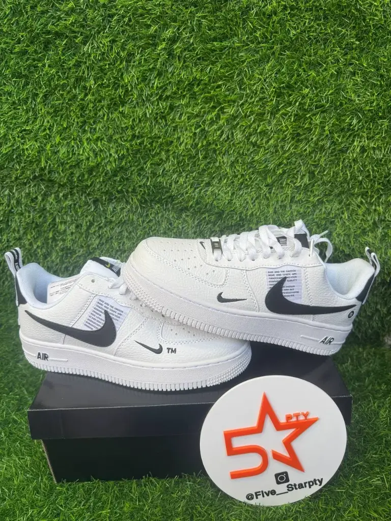 ​	Air Force One TM