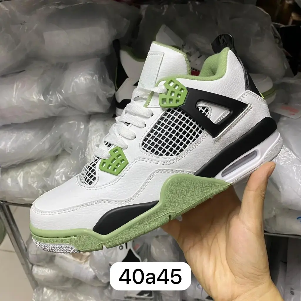 Retro 4 Seafoam