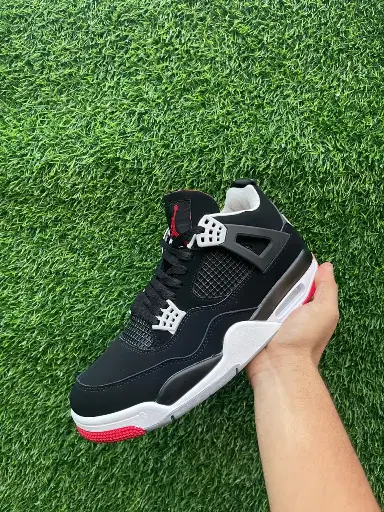 Retro 4 Bred