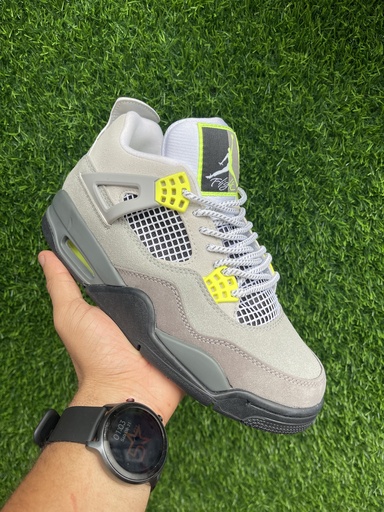 Retro 4 Neon