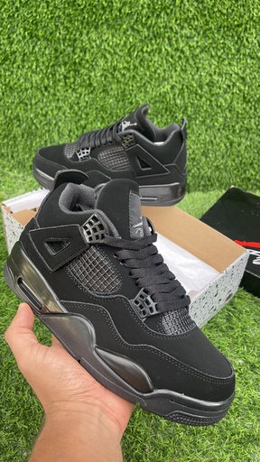 Retro  4 Black cat