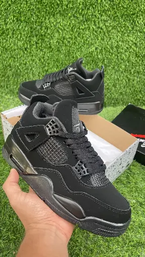 Retro 4 Black Cat