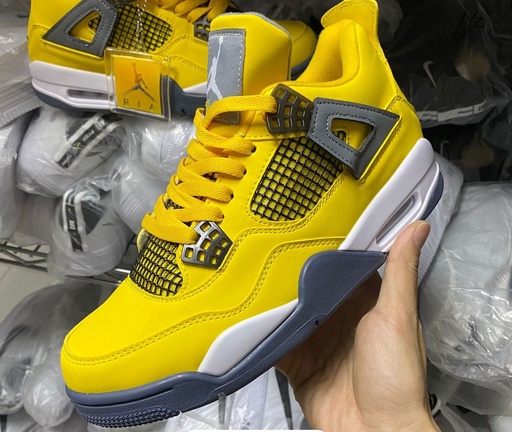Retro 4 Lightning